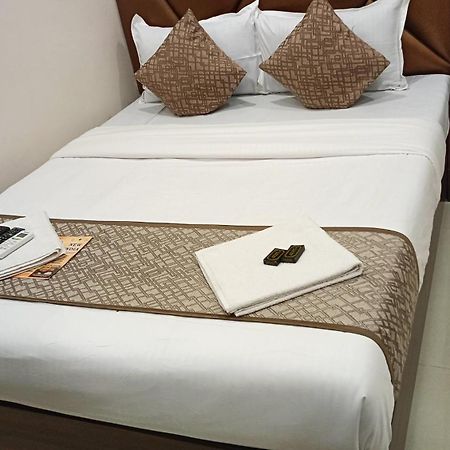Hotel Bkc Anex Near Bandra Kurla Complex Мумбай Екстериор снимка